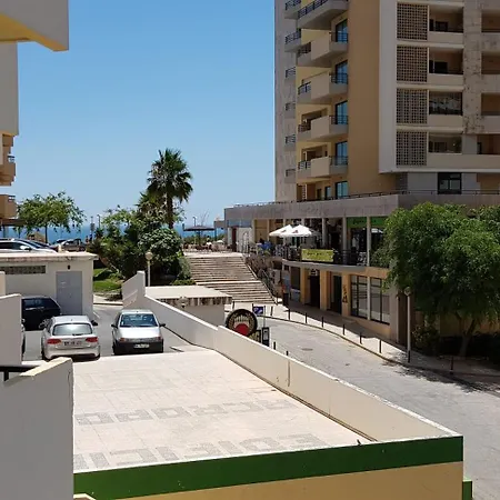 Rocha Beachside 公寓 *