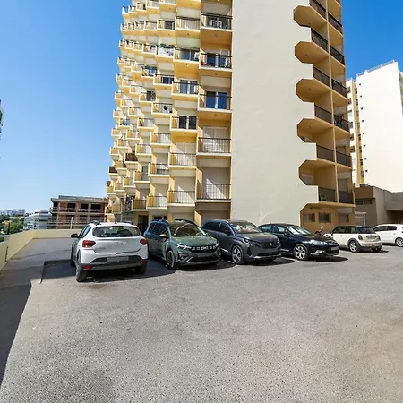 Апартаменти Rocha Beachside Портіман